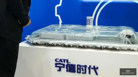 剑网2云水相逢活动热烈展开，跨服夺宝夜幕再掀高潮，电竞显示器大奖悬念待解